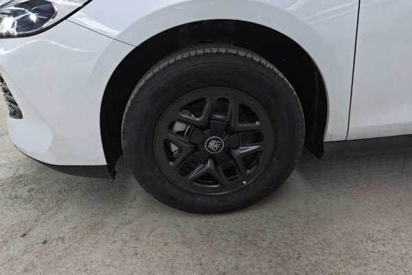 BYD Qin PLUS 2025, 100 км, за 12005 USD - фото 9
