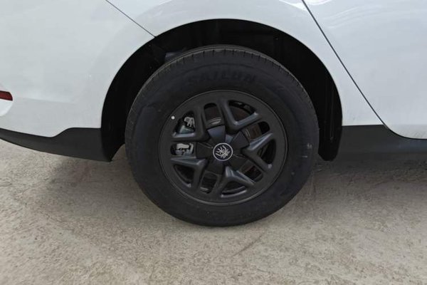 BYD Qin PLUS 2025, 100 км, за 12005 USD - фото 10