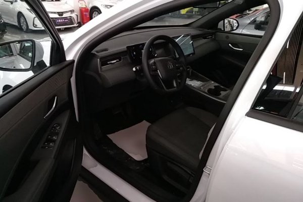 BYD Qin PLUS 2025, 100 км, за 12951 USD - фото 18