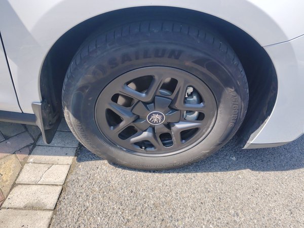 BYD Qin PLUS 2025, 13100 км, за 11350 USD - фото 7