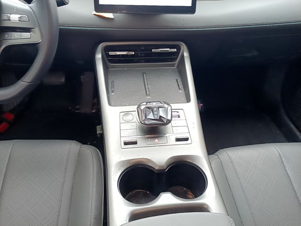 BYD Qin PLUS 2025, 22700 км, за 10290 USD - фото 17