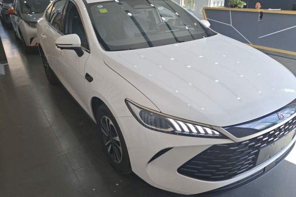 BYD Qin PLUS 2025, 3100 км, за 13561 USD