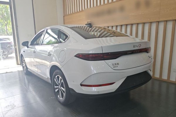 BYD Qin PLUS 2025, 3100 км, за 13561 USD