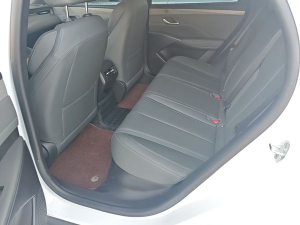 BYD Qin PLUS 2025, 8900 км, за 10514 USD - фото 20