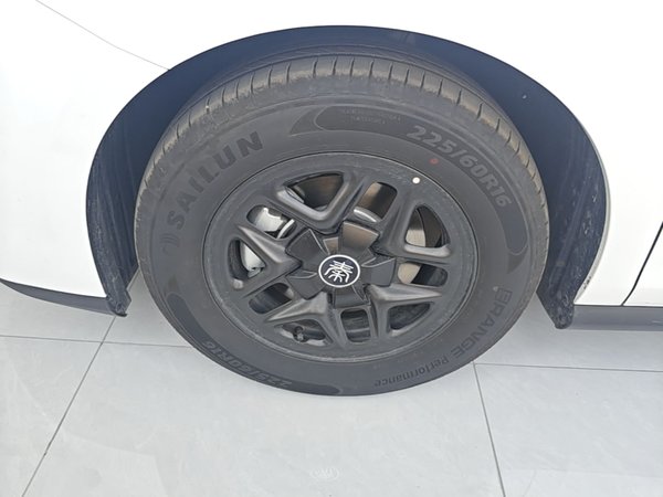 BYD Qin PLUS 2025, 8900 км, за 10514 USD - фото 8