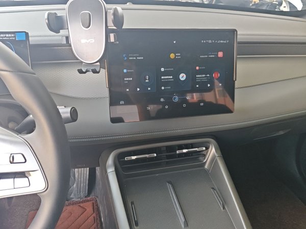 BYD Qin PLUS 2025, 8900 км, за 10514 USD - фото 16