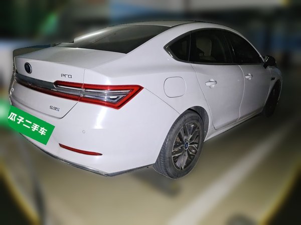 BYD Qin Pro New Energy 2018, 49300 км, за 6031 USD - фото 6