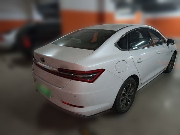 BYD Qin Pro New Energy 2019, 19400 км, за 7145 USD