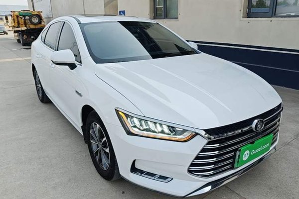 BYD Qin Pro New Energy 2019, 35400 км, за 8621 USD