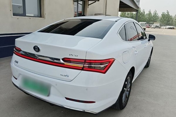 BYD Qin Pro New Energy 2019, 35400 км, за 8621 USD - фото 6
