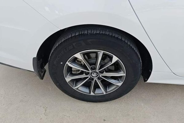 BYD Qin Pro New Energy 2019, 35400 км, за 8621 USD - фото 11