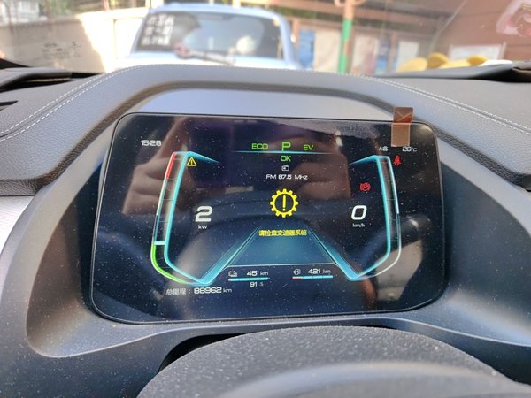 BYD Qin Pro New Energy 2019, 89000 км, за 5989 USD - фото 8