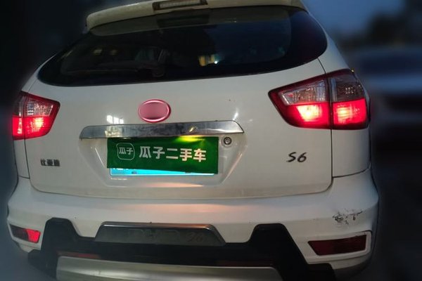 BYD S6 2013, 119500 км, за 2796 USD