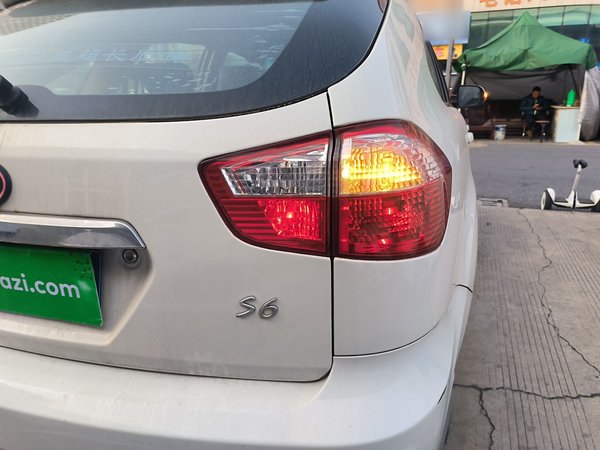 BYD S6 2014, 57500 км, за 3210 USD - фото 8
