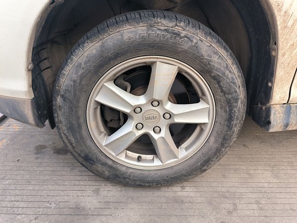 BYD S6 2014, 57500 км, за 3210 USD - фото 9