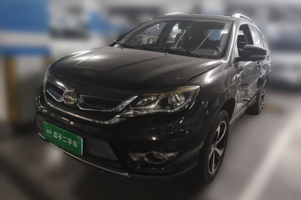BYD S7 · 2015 год