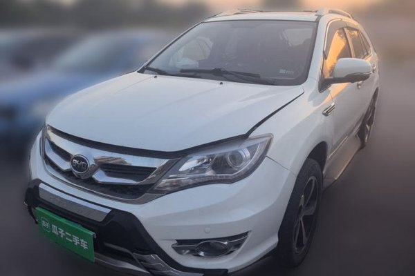 BYD S7 · 2016 год