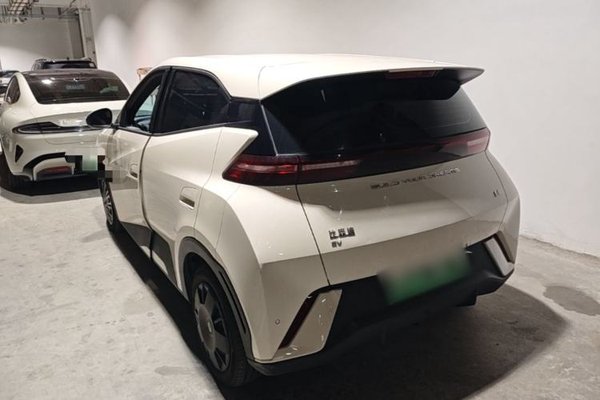 BYD Seagull 2023, 37000 км, за 9083 USD