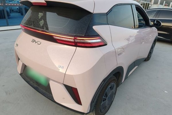 BYD Seagull 2025, 10000 км, за 9423 USD