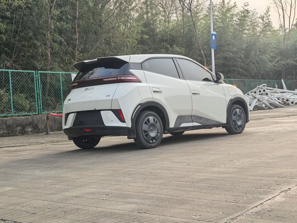 BYD Seagull 2025, 15200 км, за 9644 USD