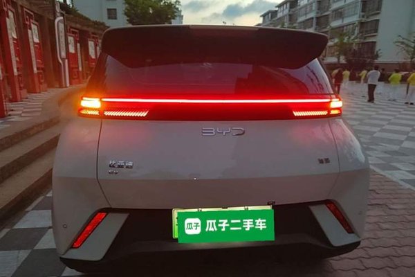 BYD Seagull 2025, 2200 км, за 9807 USD