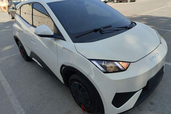 BYD Seagull 2025, 6000 км, за 9498 USD