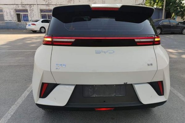 BYD Seagull 2025, 6000 км, за 9498 USD