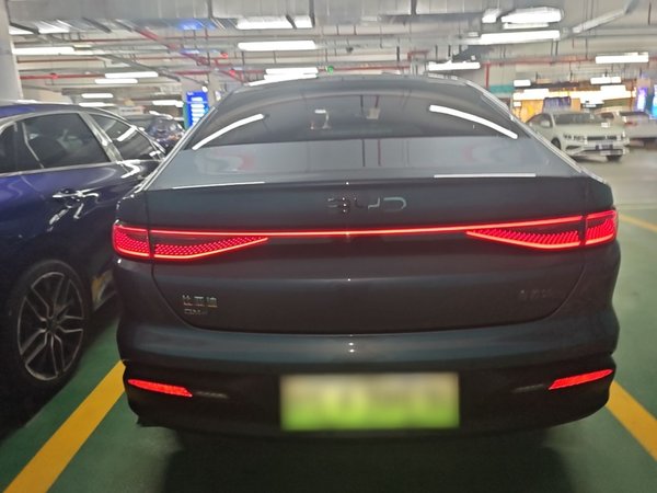 BYD Seal 05 DM-i 2025, 13700 км, за 11043 USD
