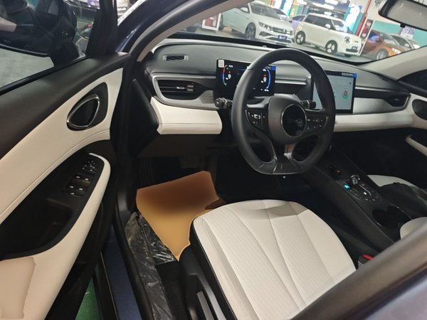 BYD Seal 05 DM-i 2025, 13700 км, за 11043 USD - фото 19