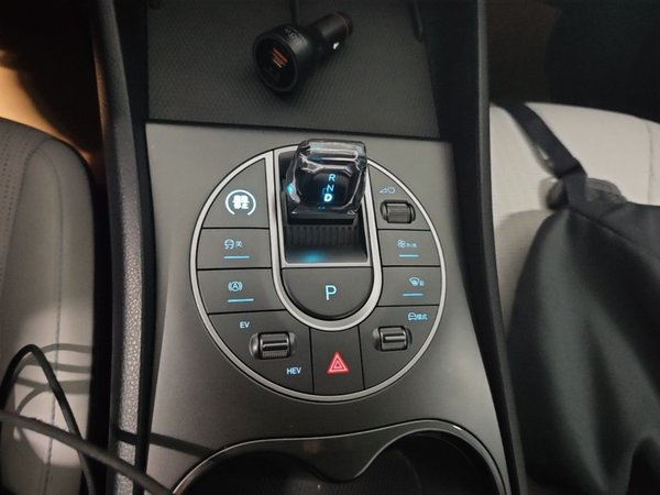 BYD Seal 05 DM-i 2025, 13700 км, за 11043 USD - фото 17