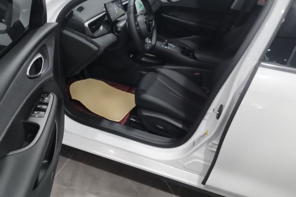 BYD Seal 05 DM-i 2025, 14000 км, за 11644 USD - фото 18