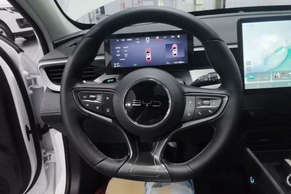 BYD Seal 05 DM-i 2025, 14000 км, за 11644 USD - фото 13