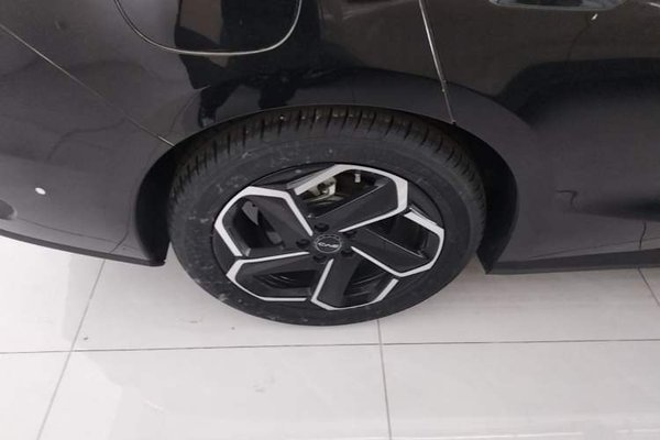 BYD Seal 06 DM-i Touring 2025, 5100 км, за 17593 USD - фото 11