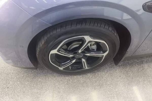 BYD Seal 06GT 2025, 13200 км, за 17044 USD - фото 8