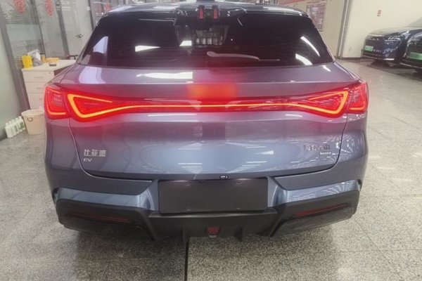 BYD Seal 06GT 2025, 13200 км, за 17044 USD