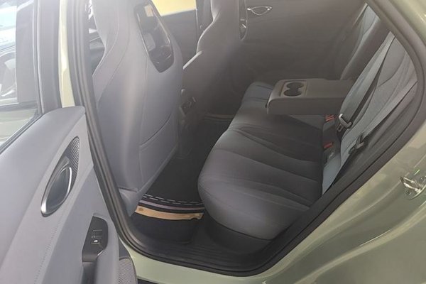 BYD Seal 06GT 2026, 100 км, за 21658 USD - фото 20