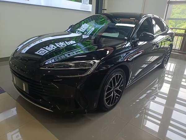 BYD Seal 07 DM-i · 2025 год