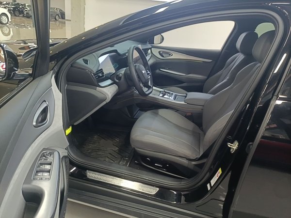 BYD Seal 07 DM-i 2025, 10400 км, за 17438 USD - фото 18