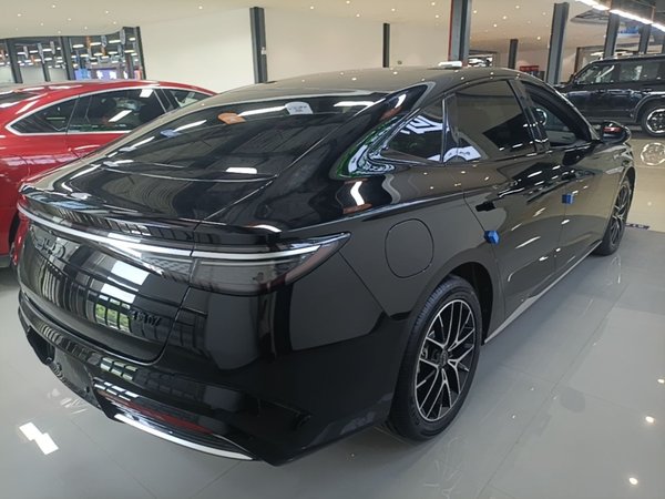 BYD Seal 07 DM-i 2025, 10400 км, за 17438 USD - фото 6
