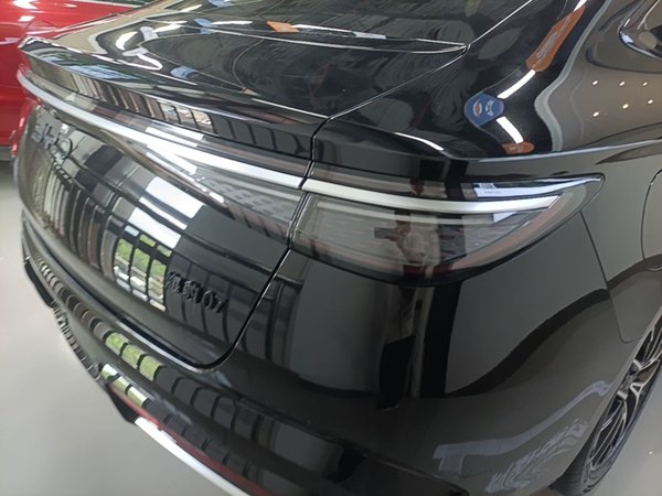 BYD Seal 07 DM-i 2025, 10400 км, за 17438 USD - фото 7