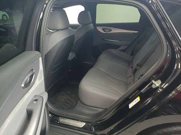 BYD Seal 07 DM-i 2025, 10400 км, за 17438 USD - фото 20