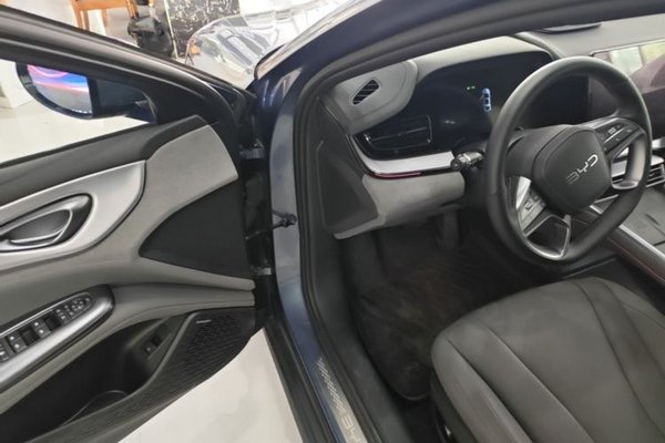 BYD Seal 07 DM-i 2025, 4400 км, за 18772 USD - фото 19