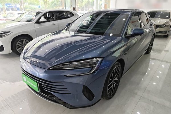 BYD Seal 07 DM-i · 2025 год