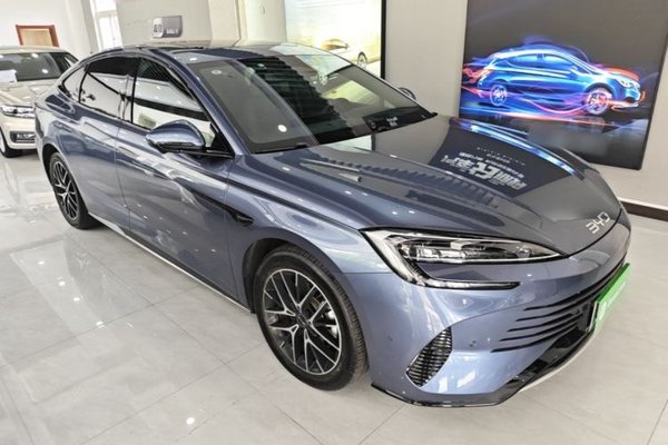 BYD Seal 07 DM-i 2025, 4400 км, за 18772 USD