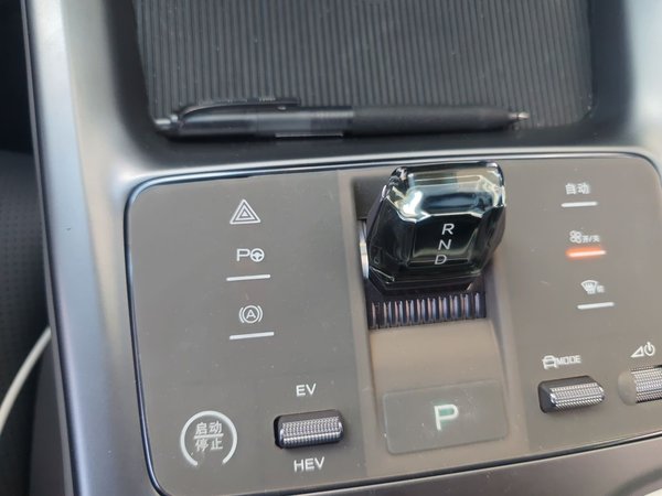 BYD Seal 07 DM-i 2025, 8200 км, за 15921 USD - фото 8