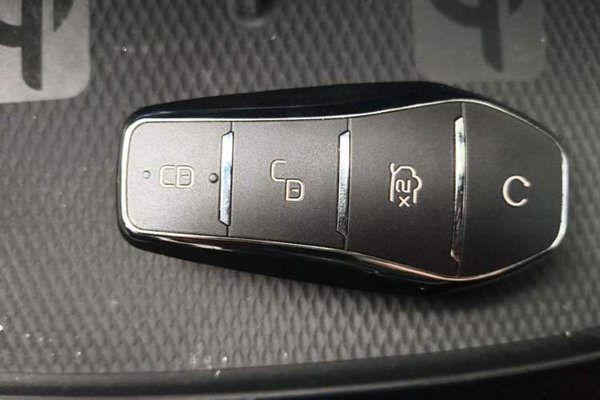 BYD Seal 2022, 66700 км, за 17639 USD - фото 23