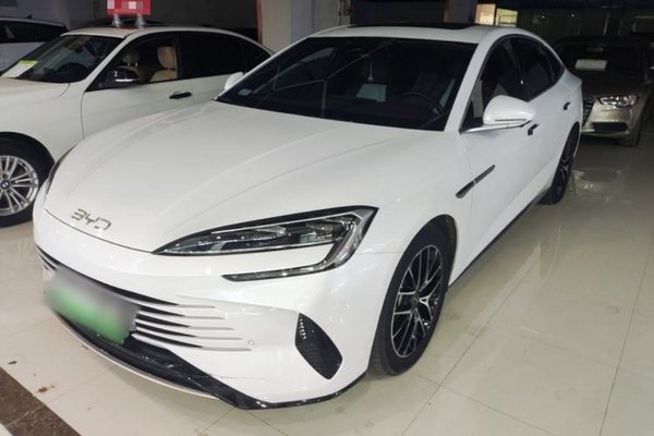 BYD Seal · 2023 год