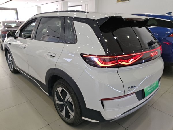 BYD Sealion 05 EV 2025, 5000 км, за 17914 USD