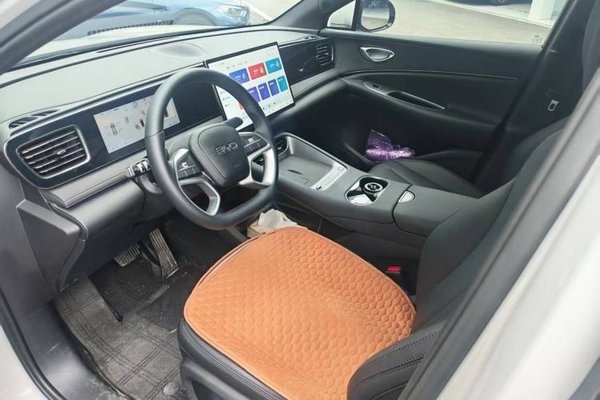 BYD Sealion 06 New Energy 2025, 11800 км, за 22613 USD - фото 11
