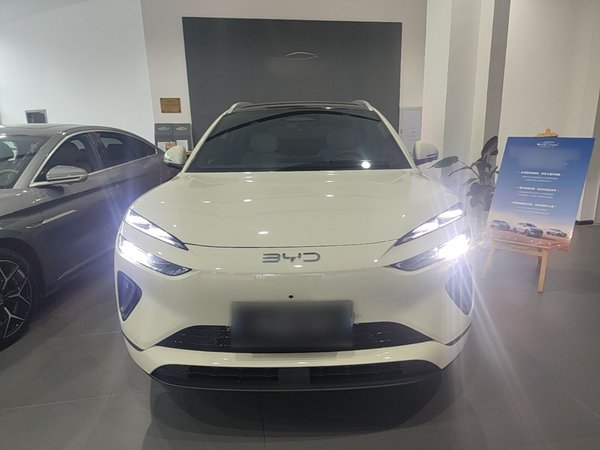BYD Sealion 06 New Energy 2025, 6100 км, за 22335 USD